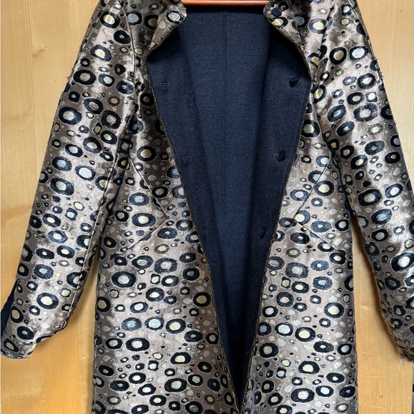 Fendi reversible coat, grey and reversible to gold - Picture 6 of 8